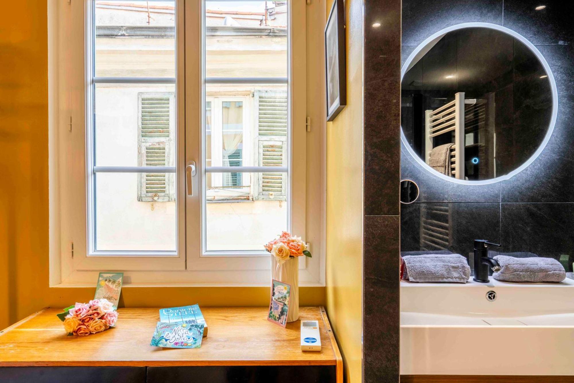 2 Chambres, Balcons, Vue Imprenable, Climatisation - Palace Bleu Nizza